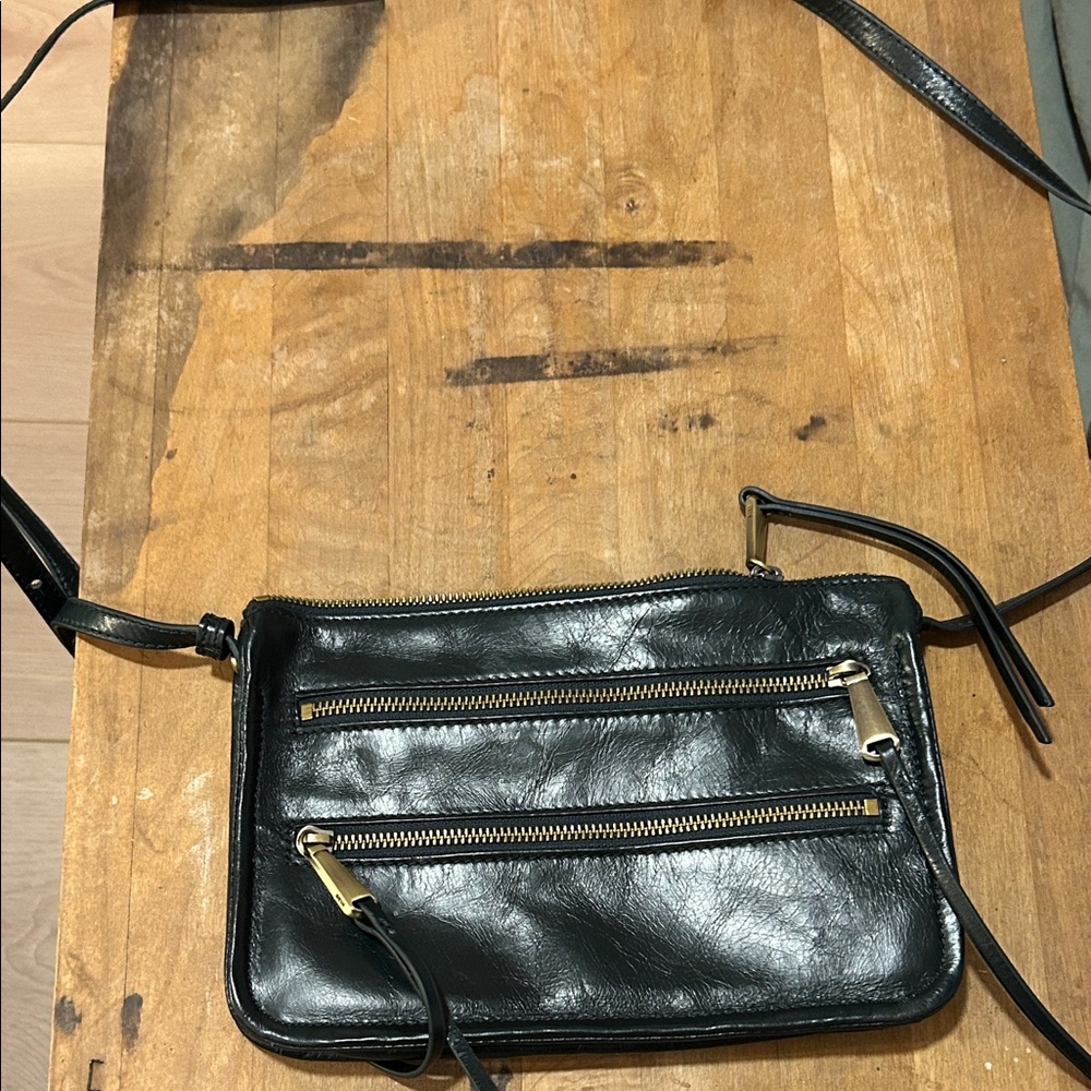 HOBO, small, dark green, several pockets, leather crossbody.